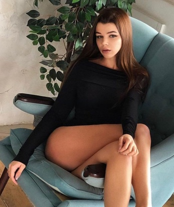 Полина